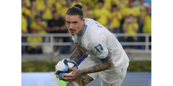 Brasilien und Uruguay haben beide unterschiedliche Rekorde in der Mannschaftsgeschichte gebrochen